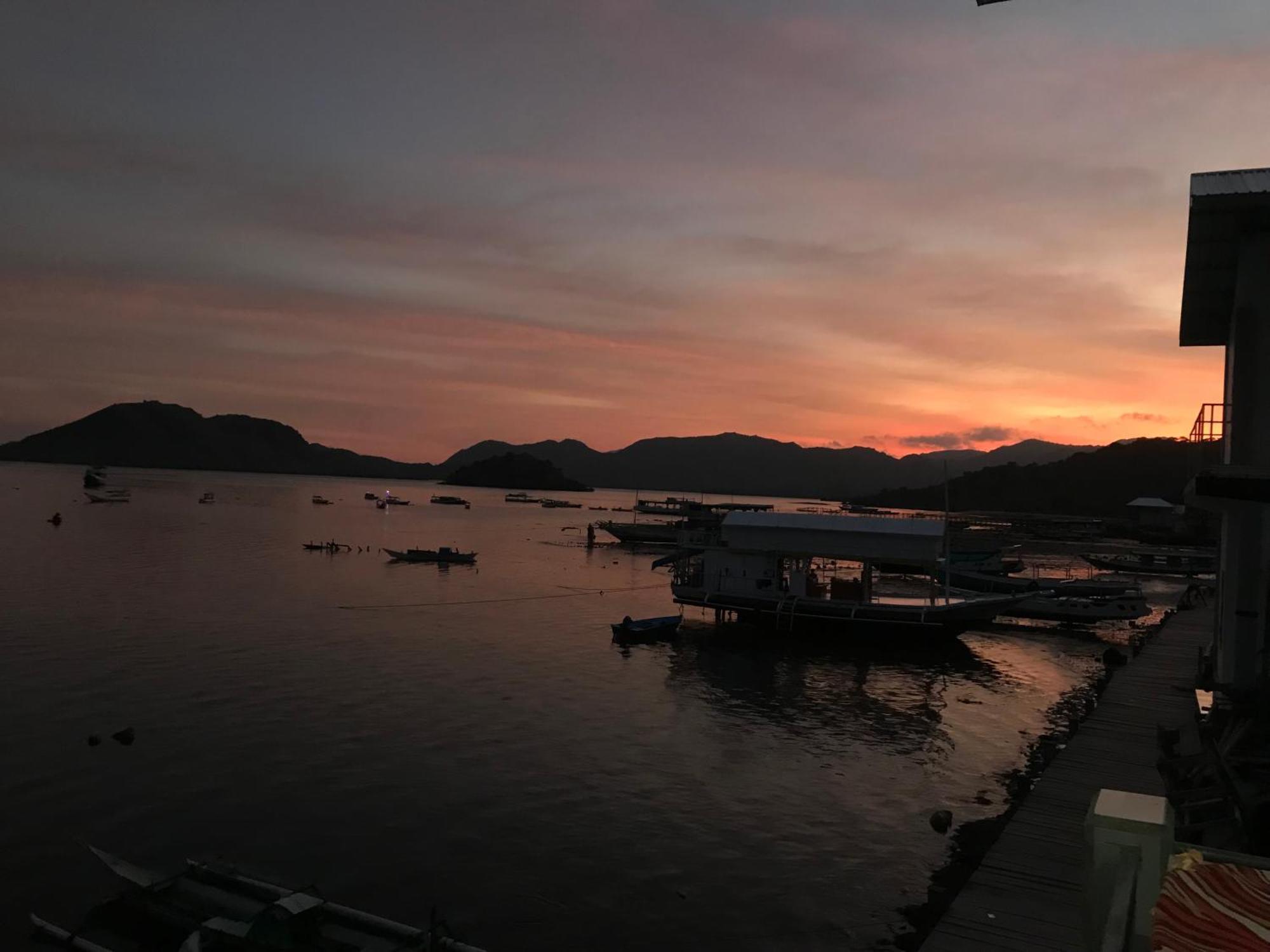 Ora Komodo Home Stay Ngoại thất bức ảnh